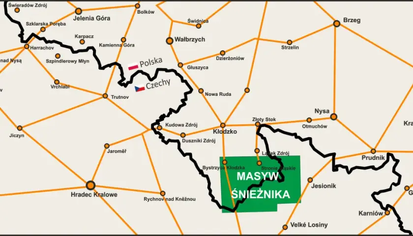 Mapa przedstawia sieć dróg i miast w rejonie Masywu Śnieżnika, łącząc polskie i czeskie miejscowości.