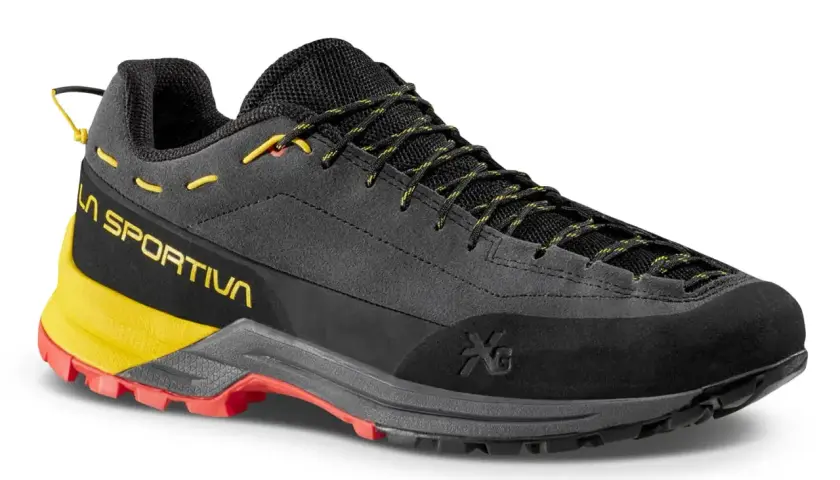 Buty trekkingowe La Sportiva z podeszwą Vibram Megagrip zapewniające pewność na każdym szlaku.