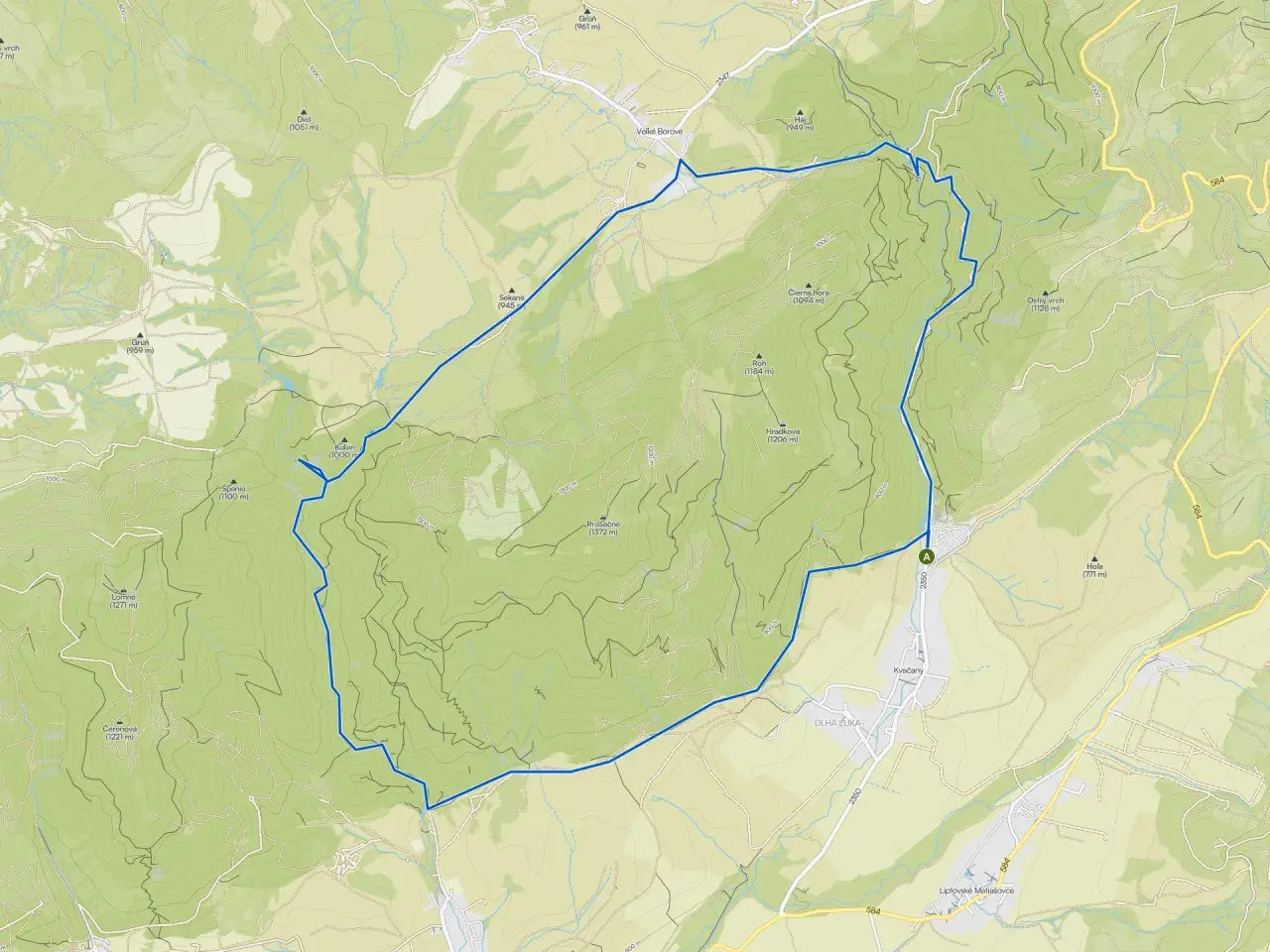 Mapa turystyczna z zaznaczoną trasą przez **Dolinę Kwaczańską**, z widocznymi szczytami i miejscowościami.